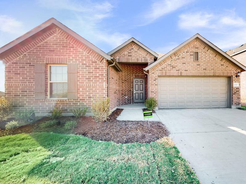 1332 Elk Ridge Drive, Crowley, TX 76036