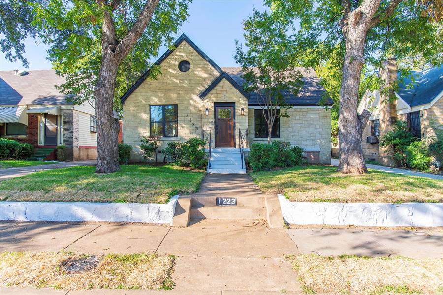 1223 E Waco Avenue, Dallas, TX 75216