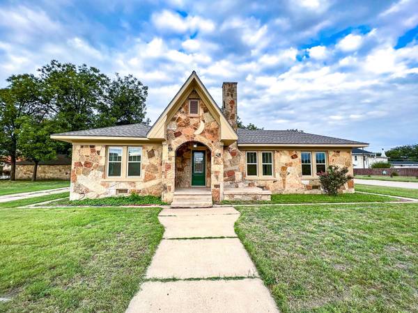 107 N Avenue C, Haskell, TX 79521