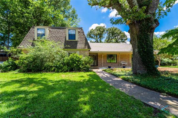 900 Ward Lane, Athens, TX 75751