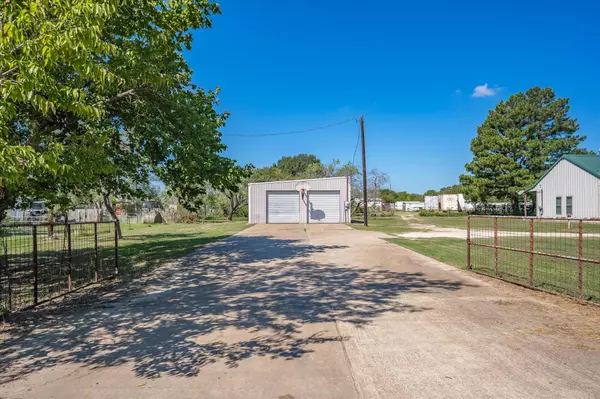 Terrell, TX 75161,10800 Estate Lane