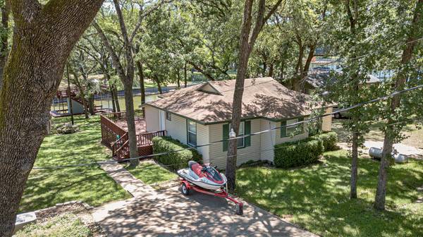 2121 Lakeview Drive #D, Mabank, TX 75156