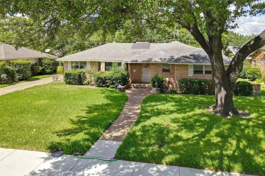 3521 Regent Drive, Dallas, TX 75229