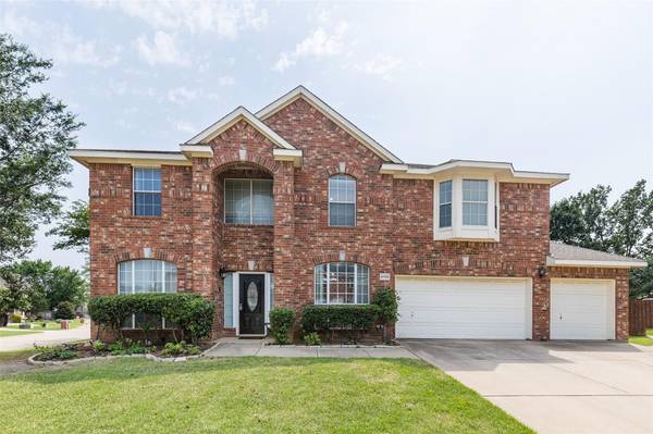 6700 Coronation Court, Arlington, TX 76017