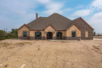 1023 Oak Bend Lane, Weatherford, TX 76088