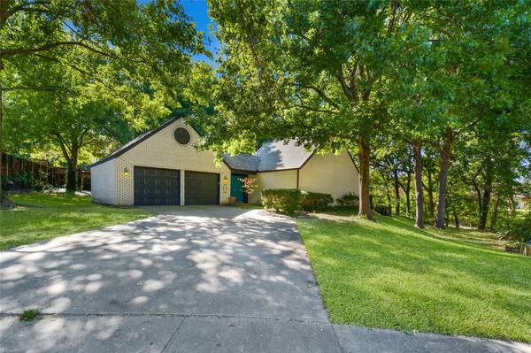 3709 Oakridge Circle, Garland, TX 75040