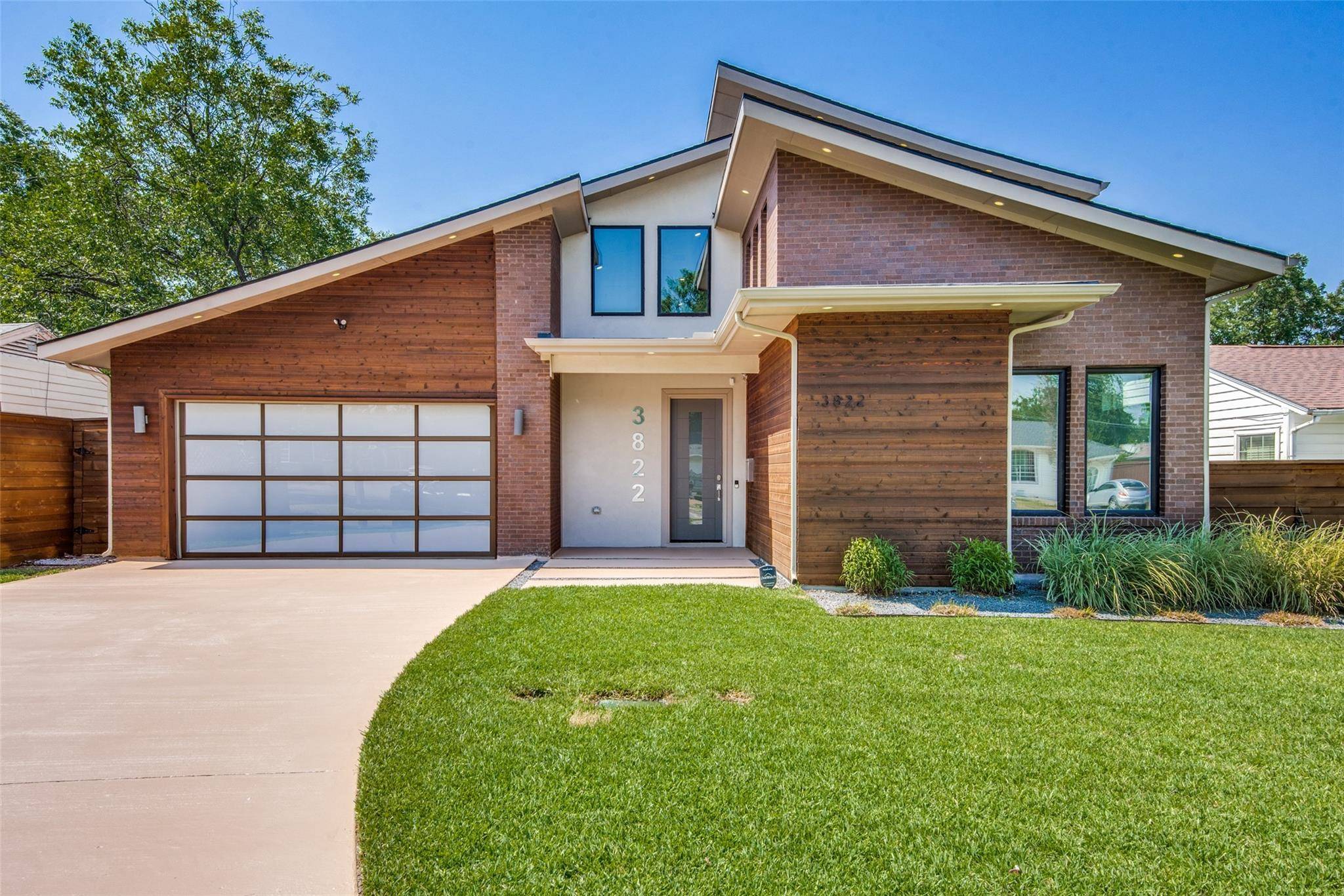 3822 Durango Drive, Dallas, TX 75220