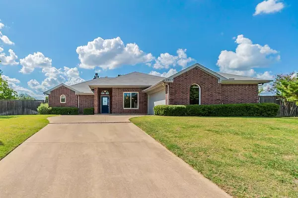 3817 Inwood Court, Denton, TX 76208