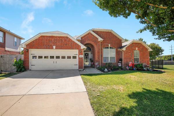 2200 Acorn Bend, Denton, TX 76210