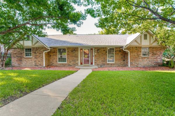 330 Robin Hill Lane, Duncanville, TX 75137