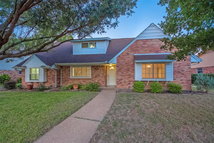 2664 Beechmont Drive, Dallas, TX 75228