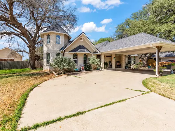 Granbury, TX 76049,614 Aqua Vista Drive