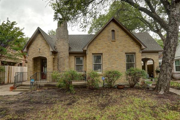 3214 Greene Avenue,  Fort Worth,  TX 76109