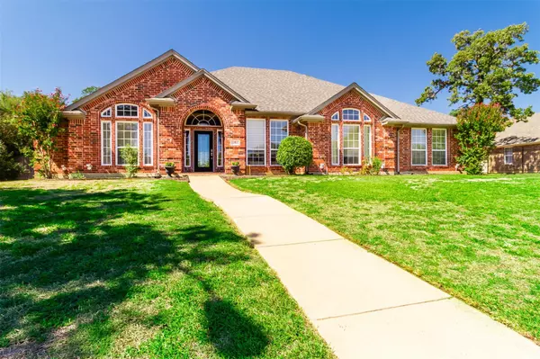 5 Oak Run Court, Mansfield, TX 76063