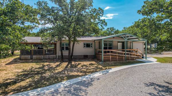 235 Spring Valley Road, Paradise, TX 76073