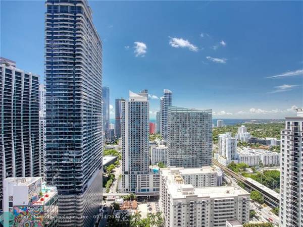 Miami, FL 33130,45 SW 9th St  #3405