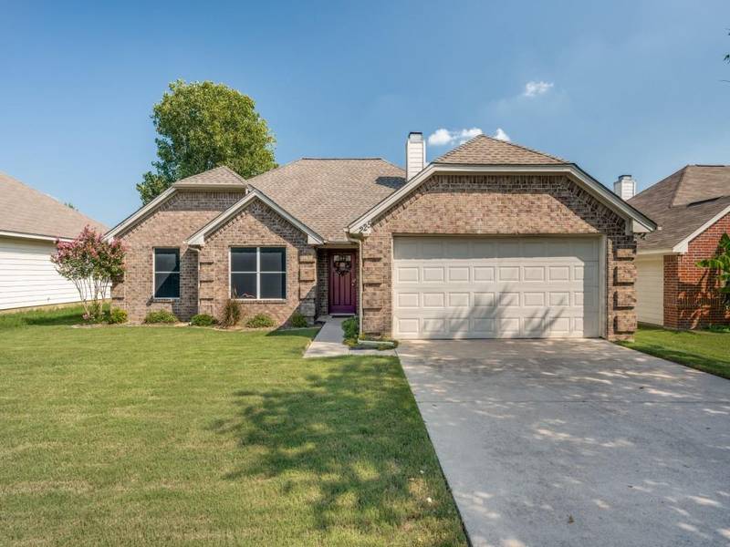 225 Glory Street, Aubrey, TX 76227