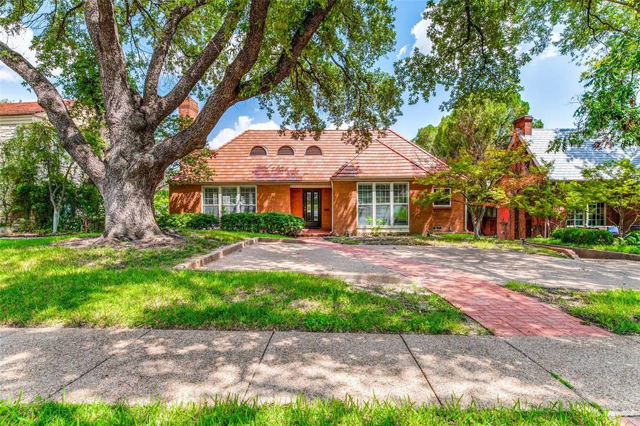 2341 Lofton Terrace, Fort Worth, TX 76109