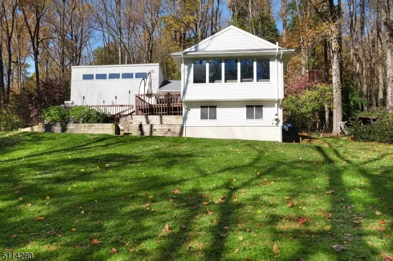 19 Pinchers Point Rd, Pohatcong Twp., NJ 08865