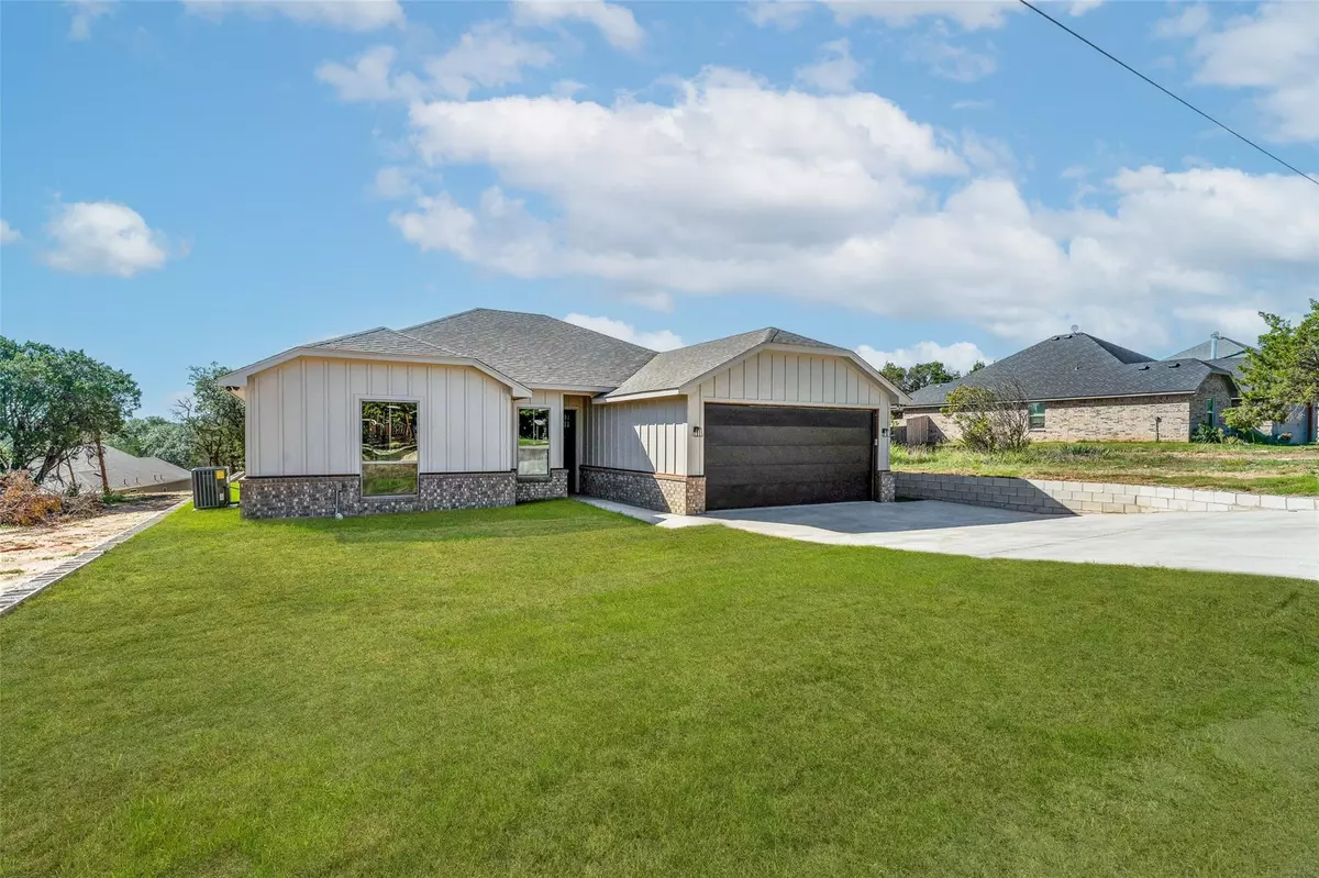 Granbury, TX 76048,2605 Creek Drive #7