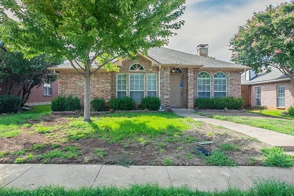 1708 Shady Creek Drive, Lewisville, TX 75067