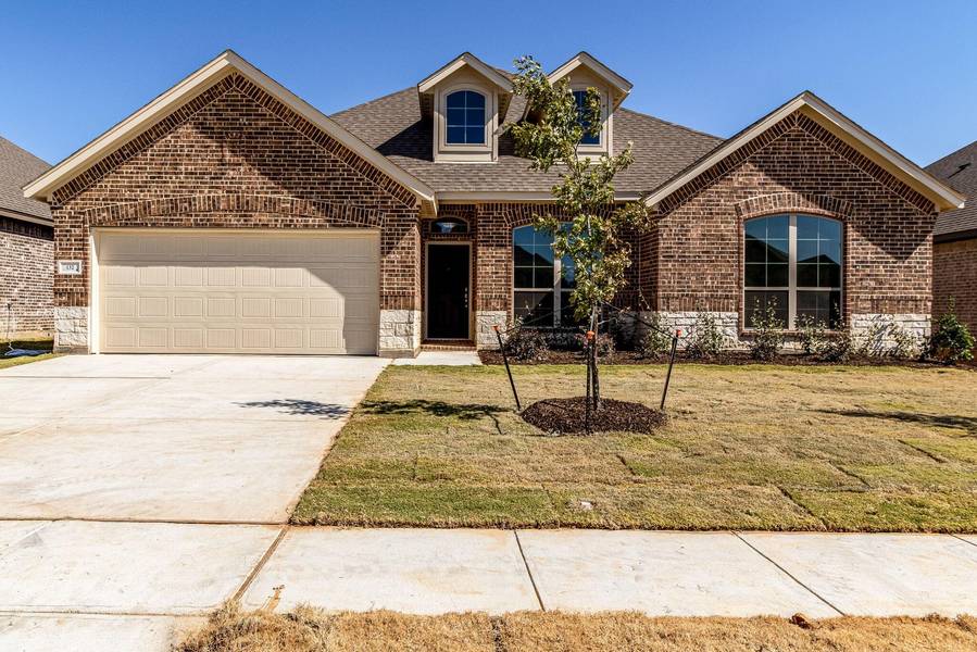 132 Constitution Drive, Joshua, TX 76058