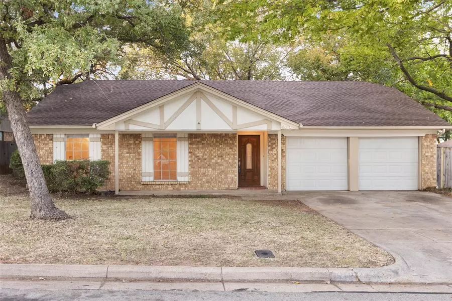 5919 Melstone Drive, Arlington, TX 76016