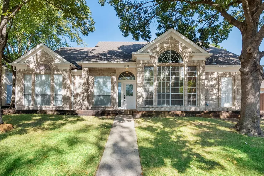 8113 Pickard Drive, Rowlett, TX 75088