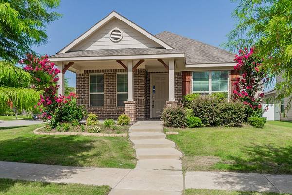 705 Hartsfield Street, Aubrey, TX 76227