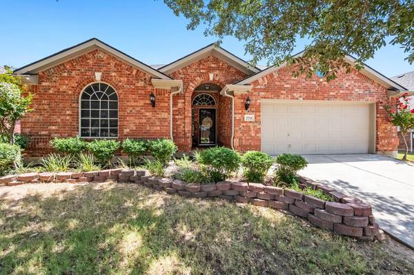 2716 Comanche Trail, Mansfield, TX 76063