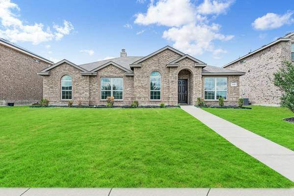 1431 Illinois Avenue, Lancaster, TX 75134