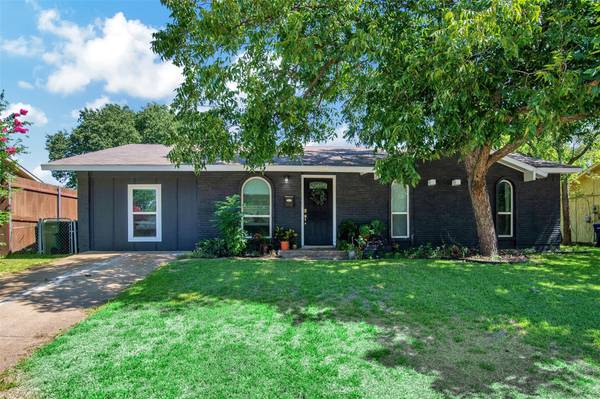 3902 Mayflower Drive, Garland, TX 75043