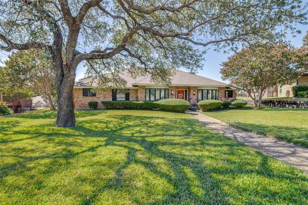 401 Carriage Trail, Rockwall, TX 75087