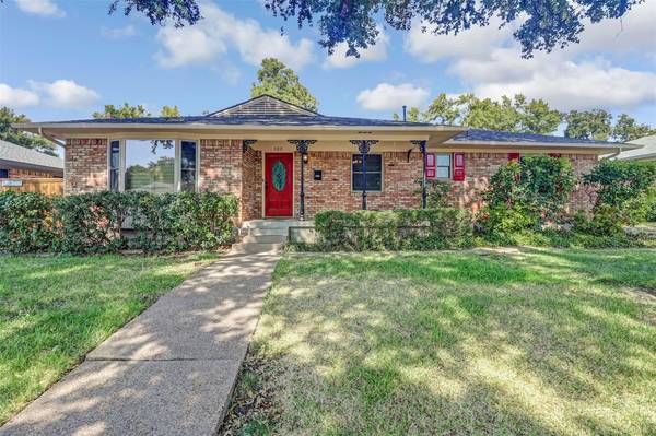 123 W Harvard Drive, Garland, TX 75041