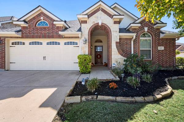 3012 Hidden Valley Drive, Fort Worth, TX 76177