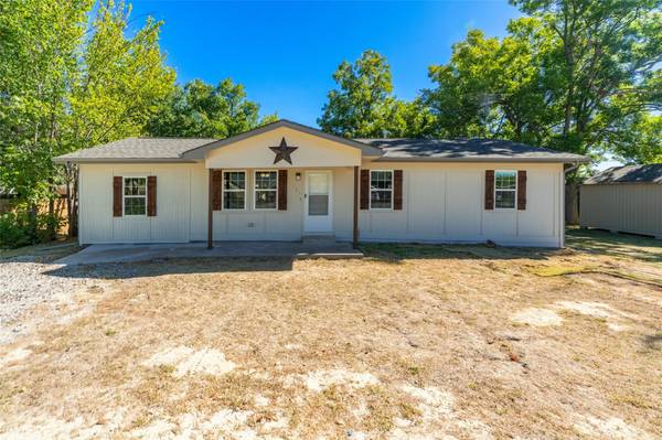 105 S 7th Street, Celeste, TX 75423