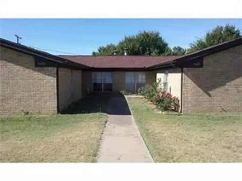 6824 Trail Lake Drive, Fort Worth, TX 76133