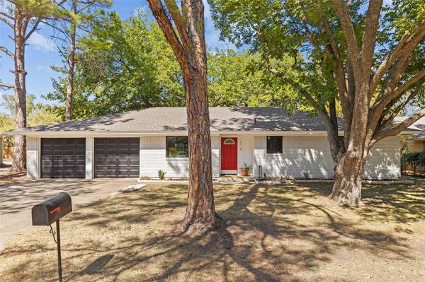 1314 Greenbriar Street, Denton, TX 76201