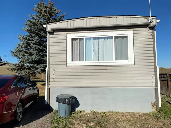 High River, AB T1V 1J4,245 Polar AVE SE