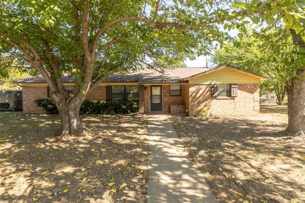 1601 SE 24th Avenue, Mineral Wells, TX 76067