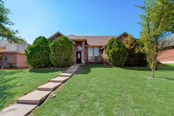 827 Sunflower Trail, Rockwall, TX 75032