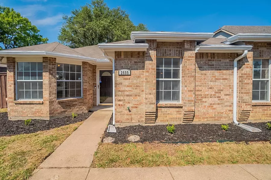 2609 Silver Creek Court, Garland, TX 75040