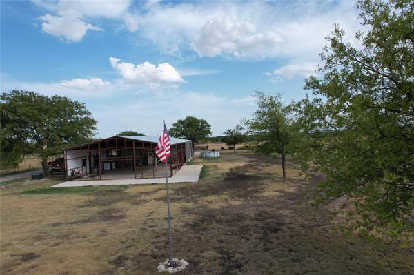 270 Thunder Road, Milford, TX 76670