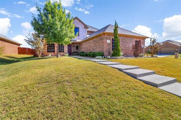 2 Bluebird Lane, Sanger, TX 76266