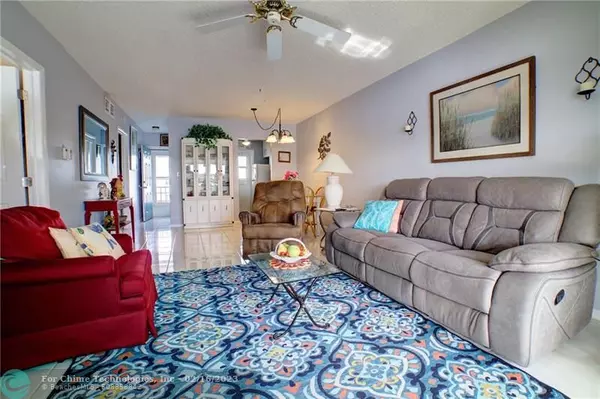 Boynton Beach, FL 33426,1114 Lake Ter  #203