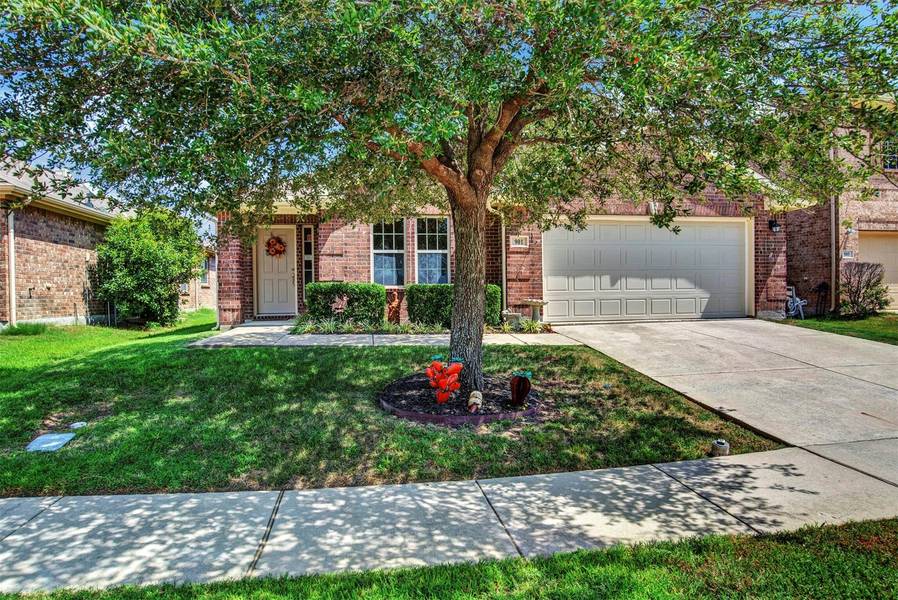 901 Lovebird Lane, Little Elm, TX 75068