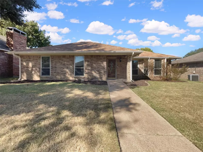 121 Windsor Drive, Wylie, TX 75098