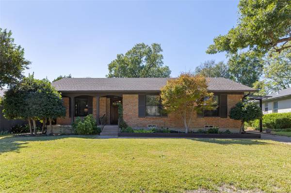 8863 Liptonshire Drive, Dallas, TX 75238