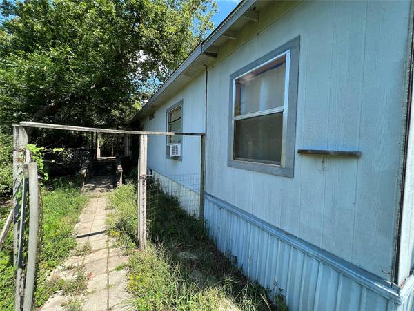 14950 N 3rd Street, Scurry, TX 75158