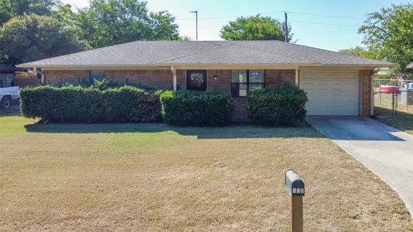 109 Southside Drive, Sanger, TX 76266